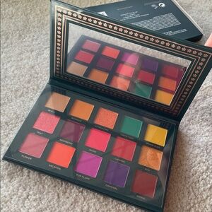 Ace Beauté Nostalgia Eyeshadow Palette Large 15 colors! NIB Free Samples w/purch